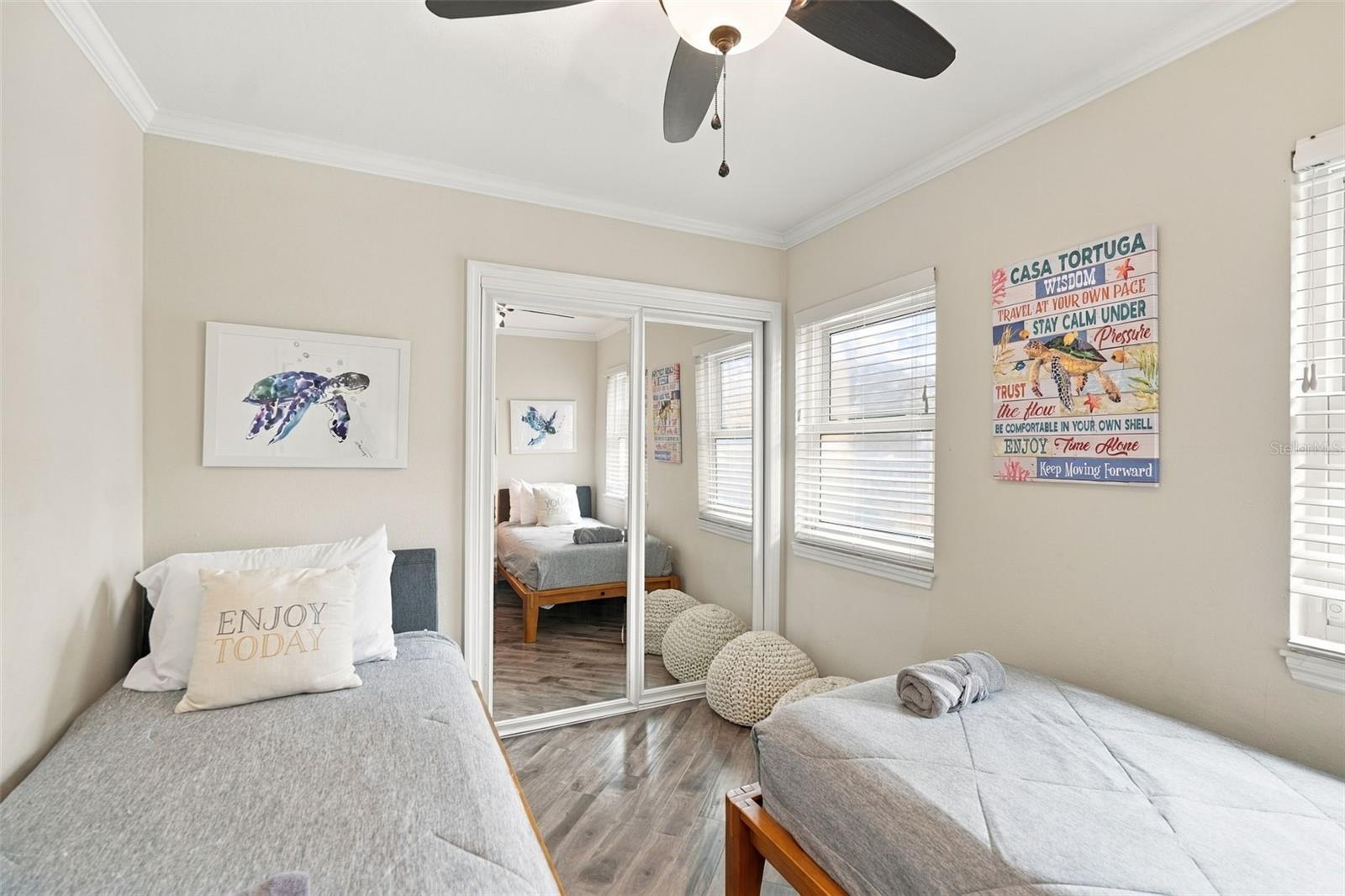 2174 BOUGAINVILLEA ST — photo 31
