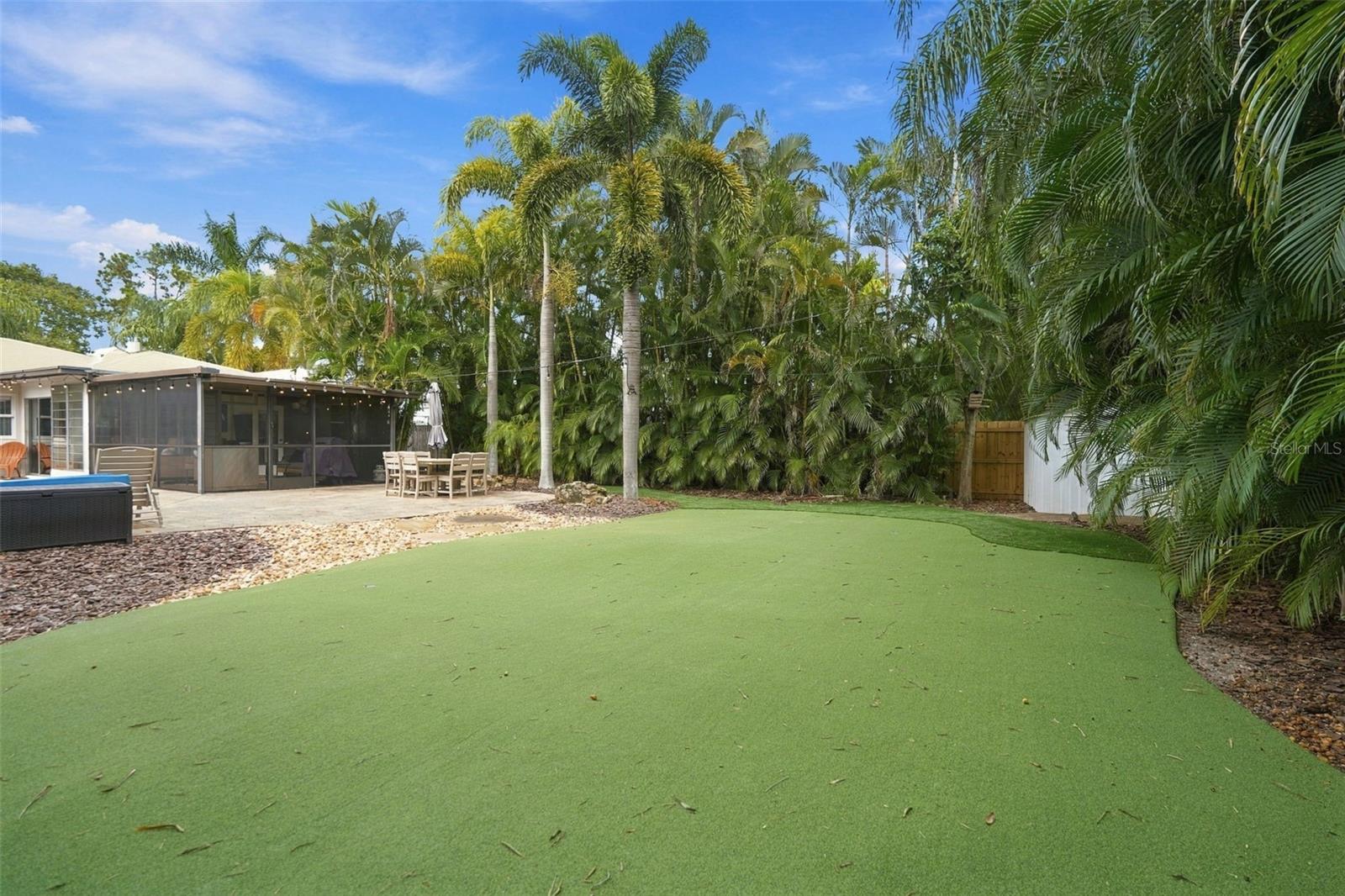 2174 BOUGAINVILLEA ST — photo 44