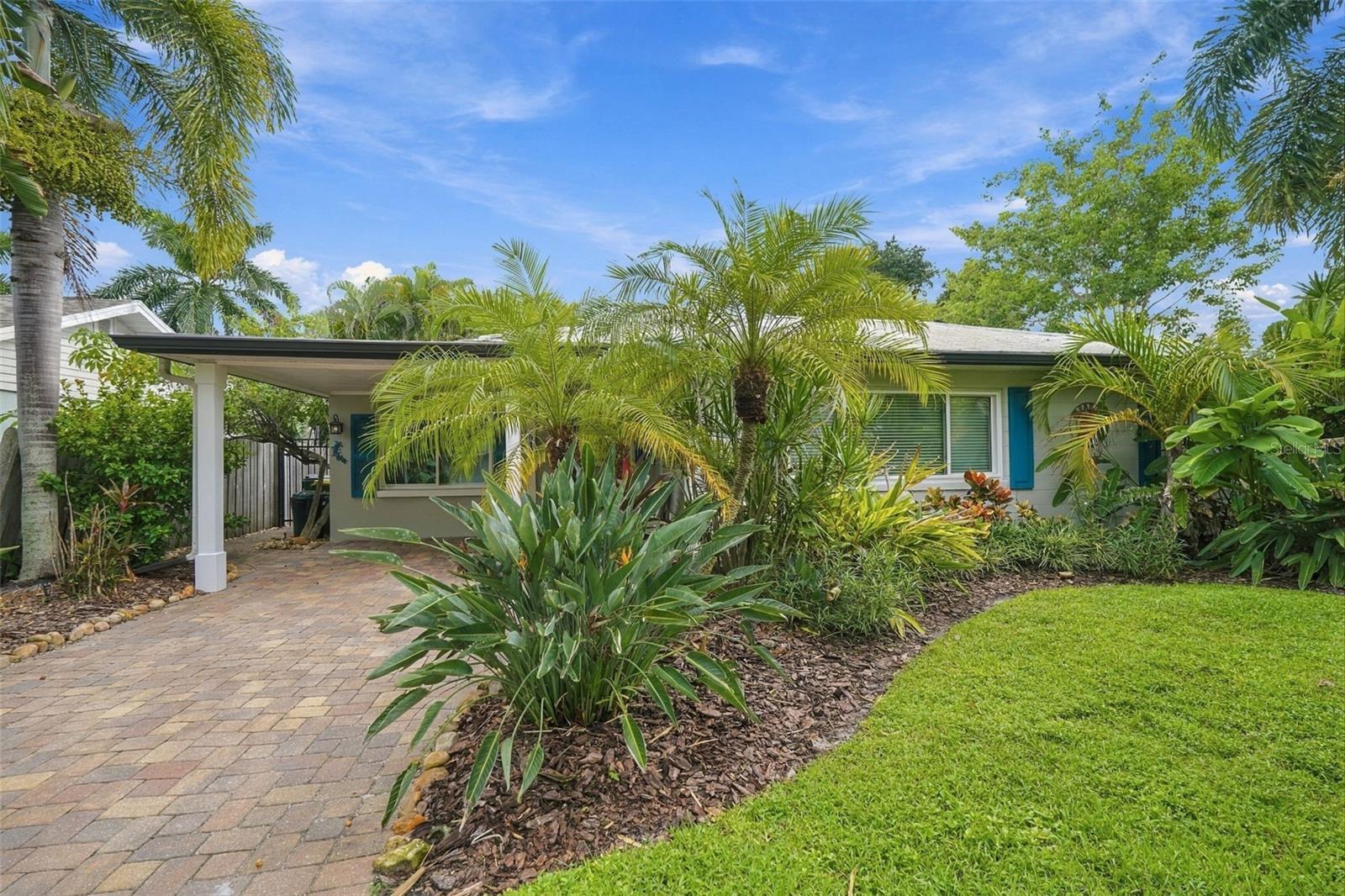 2174 BOUGAINVILLEA ST — photo 2