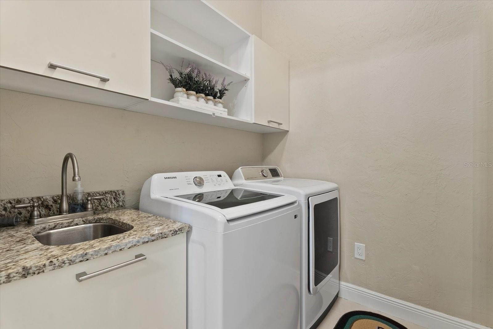 520 RYE RD NE — photo 37
