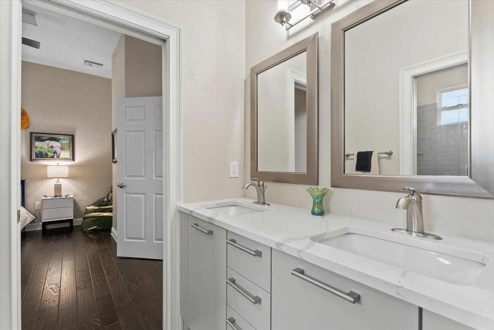 520 RYE RD NE — photo 41