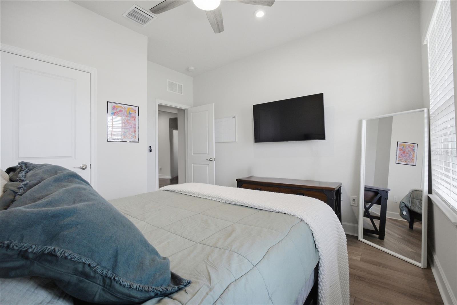 8324 GREENWAY AVE — photo 23