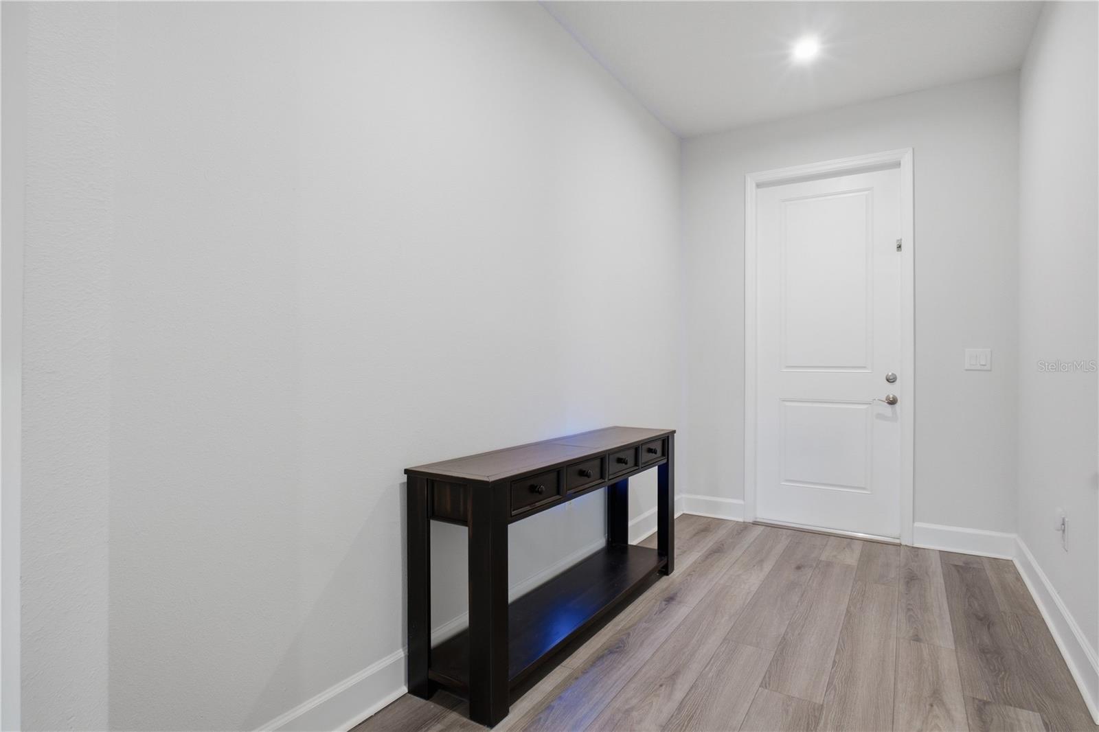 8324 GREENWAY AVE — photo 5