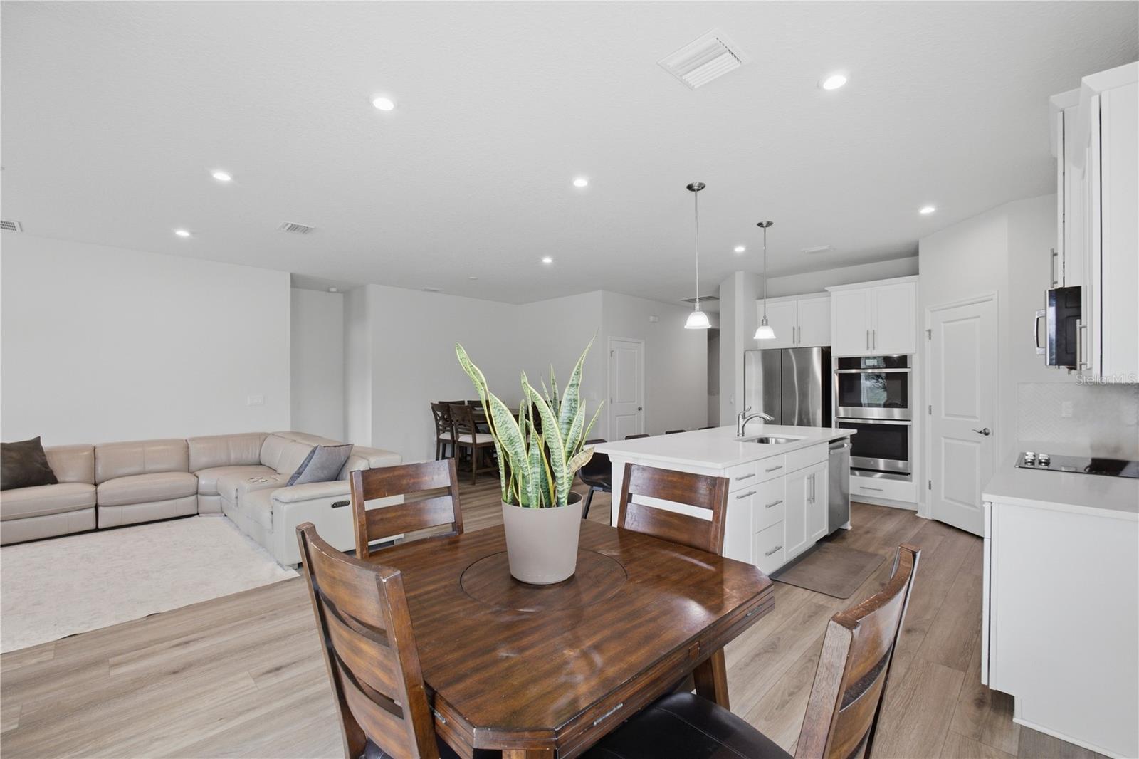 8324 GREENWAY AVE — photo 16
