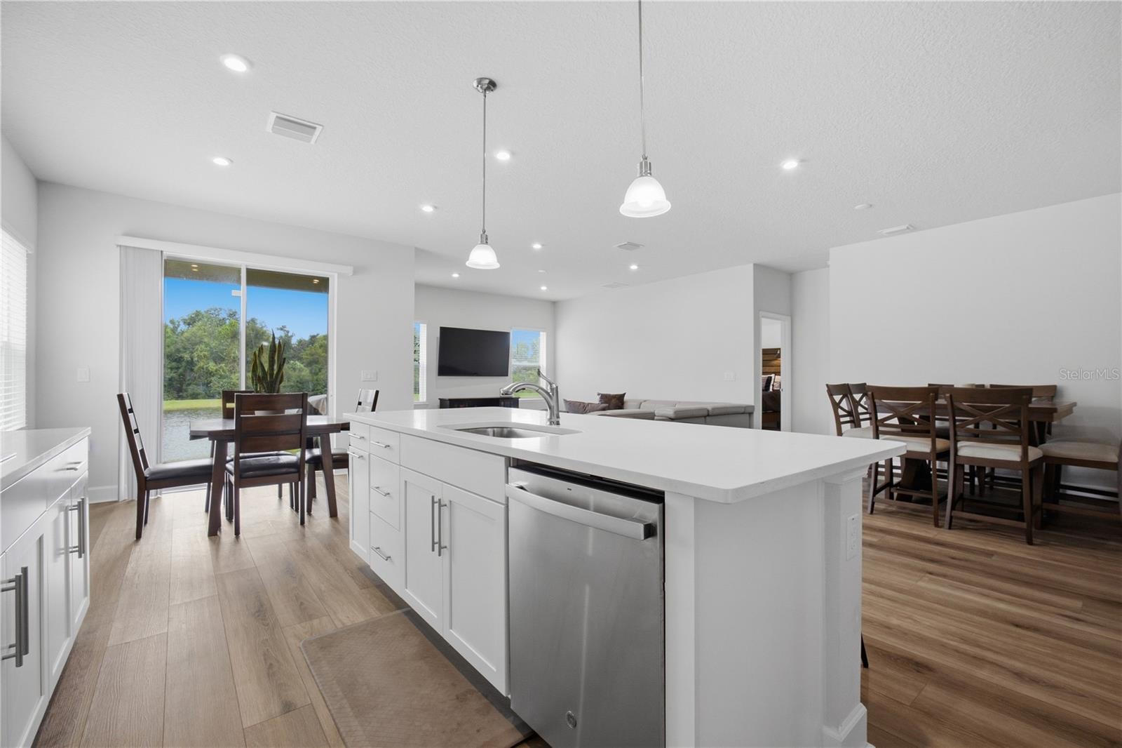 8324 GREENWAY AVE — photo 12