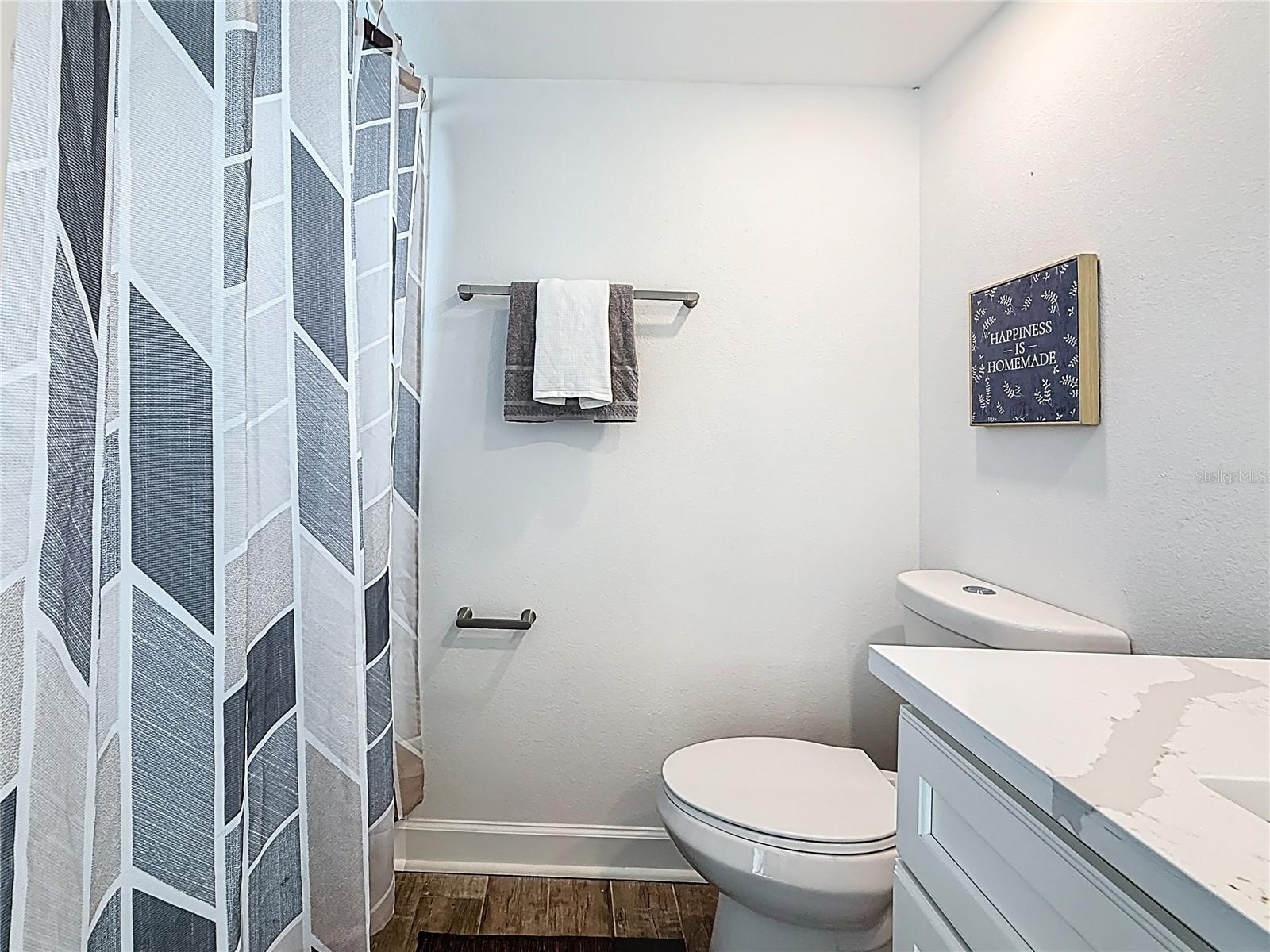 4550 COVE CIR #106 — photo 24