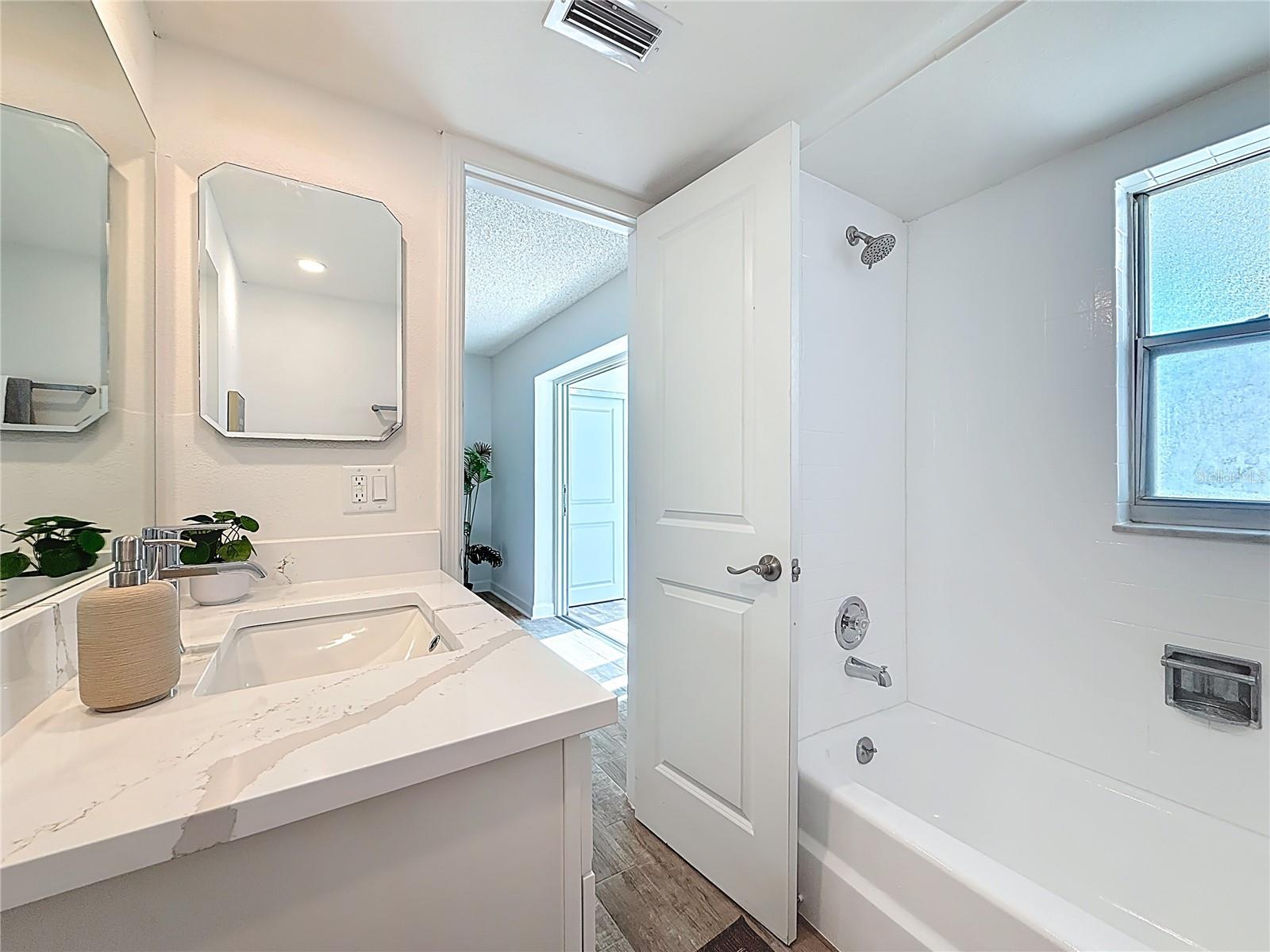 4550 COVE CIR #106 — photo 26