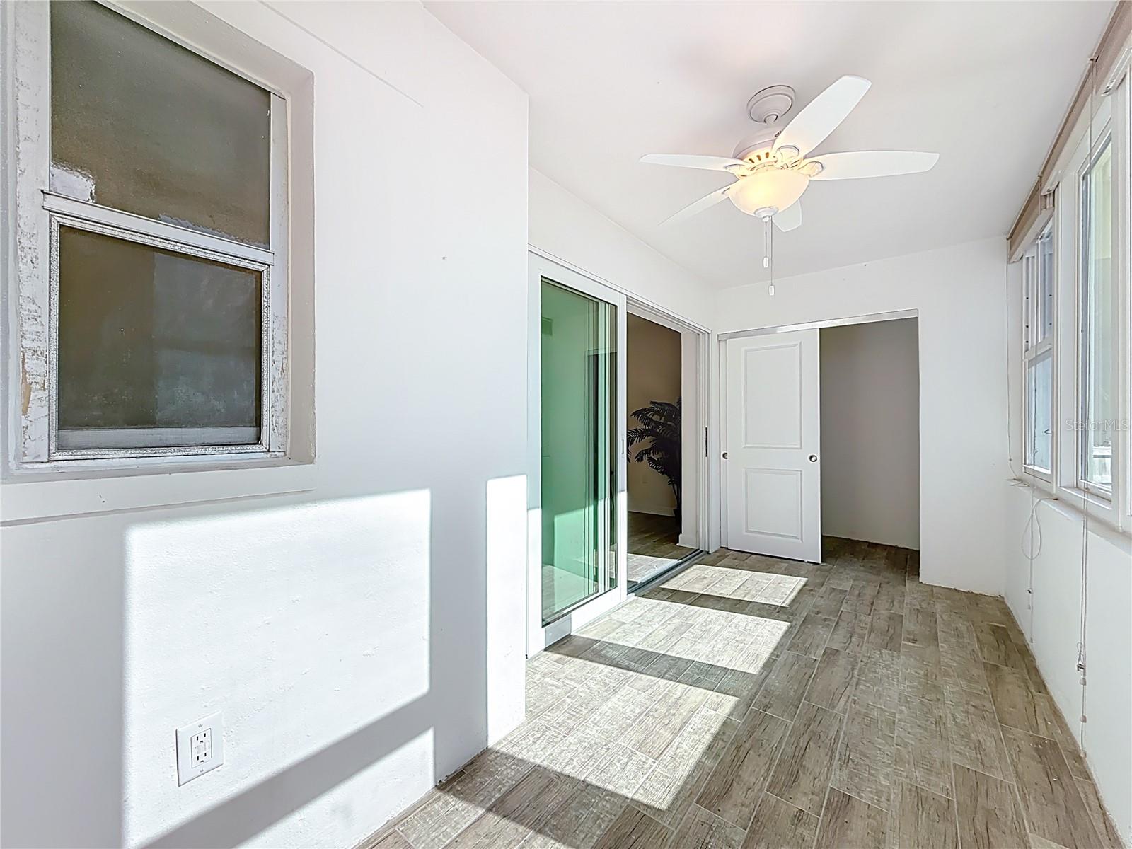 4550 COVE CIR #106 — photo 30