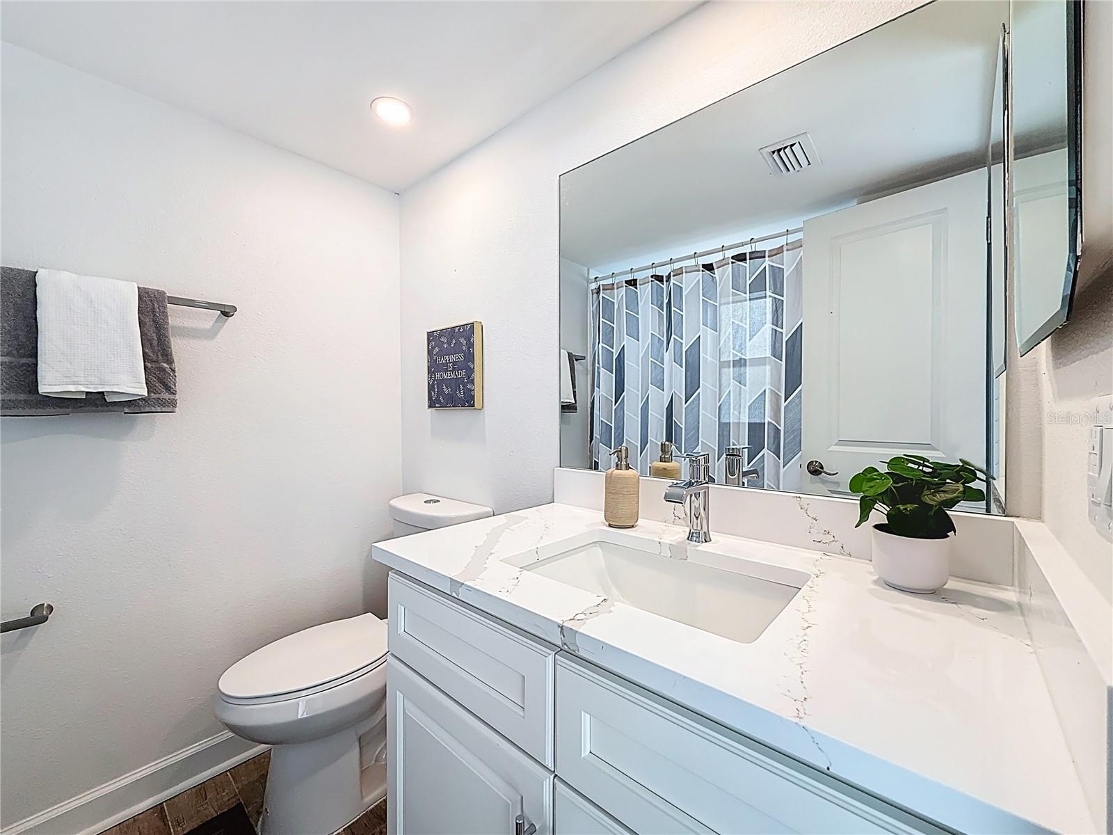 4550 COVE CIR #106 — photo 23