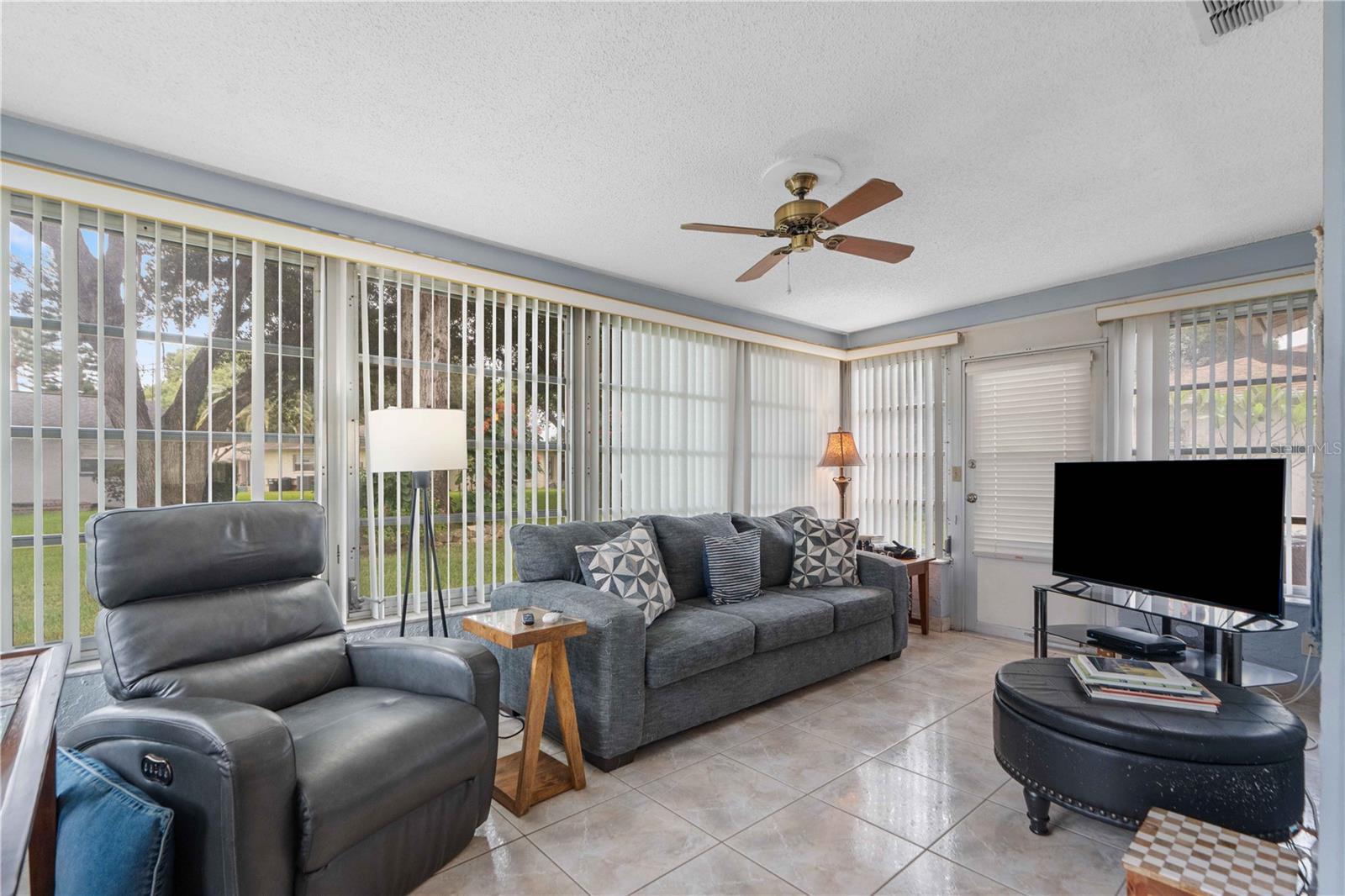 8030 GLENEAGLE DR — photo 9