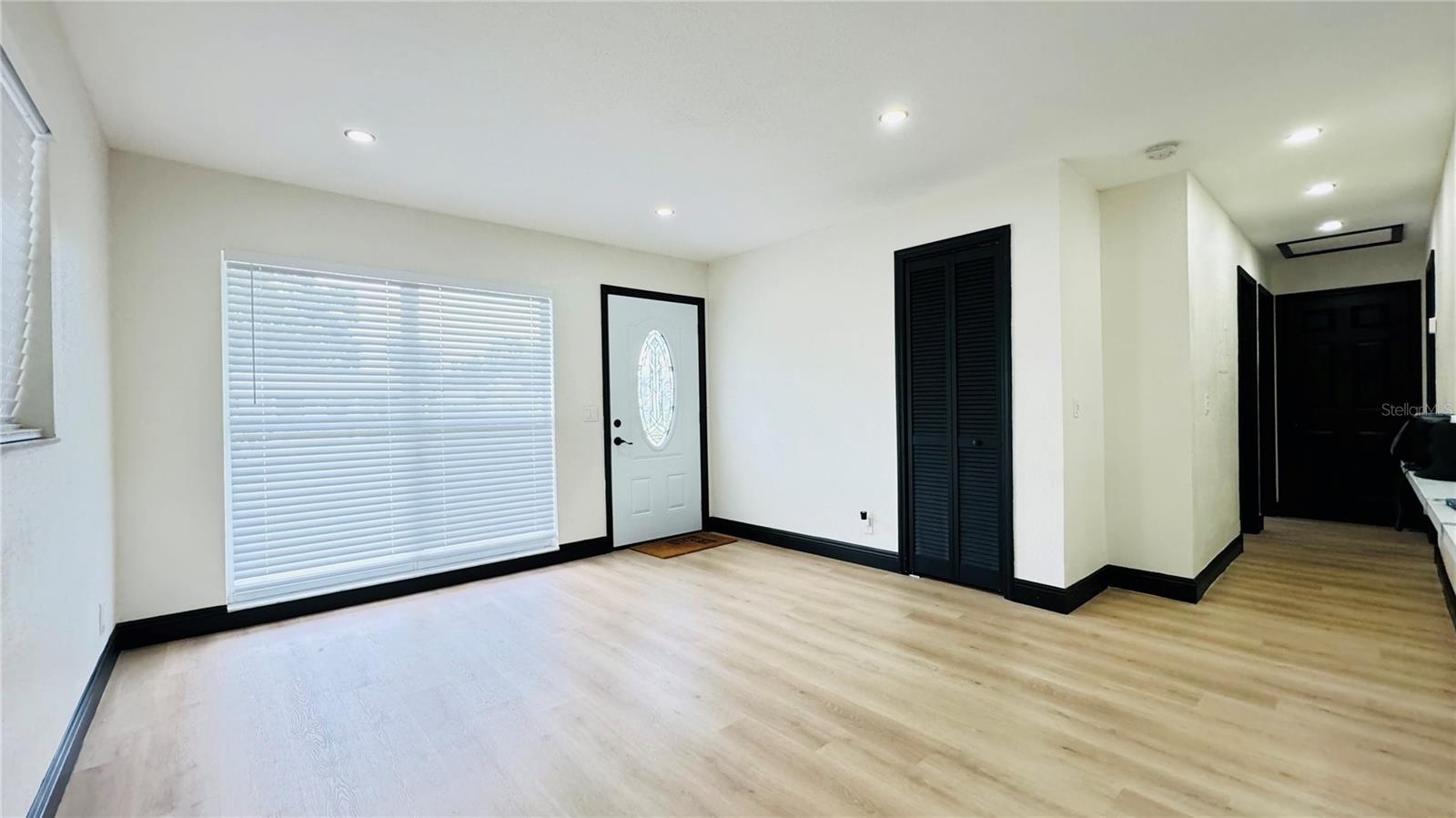 7017 SANDHURST DR — photo 15