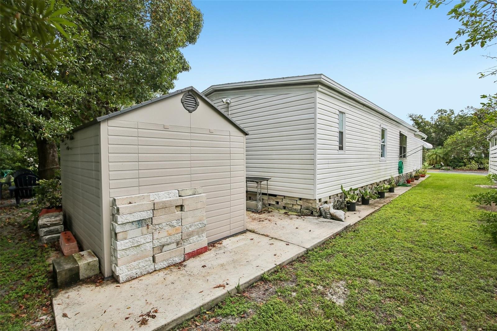 8807 SHELDON WEST DR — photo 21