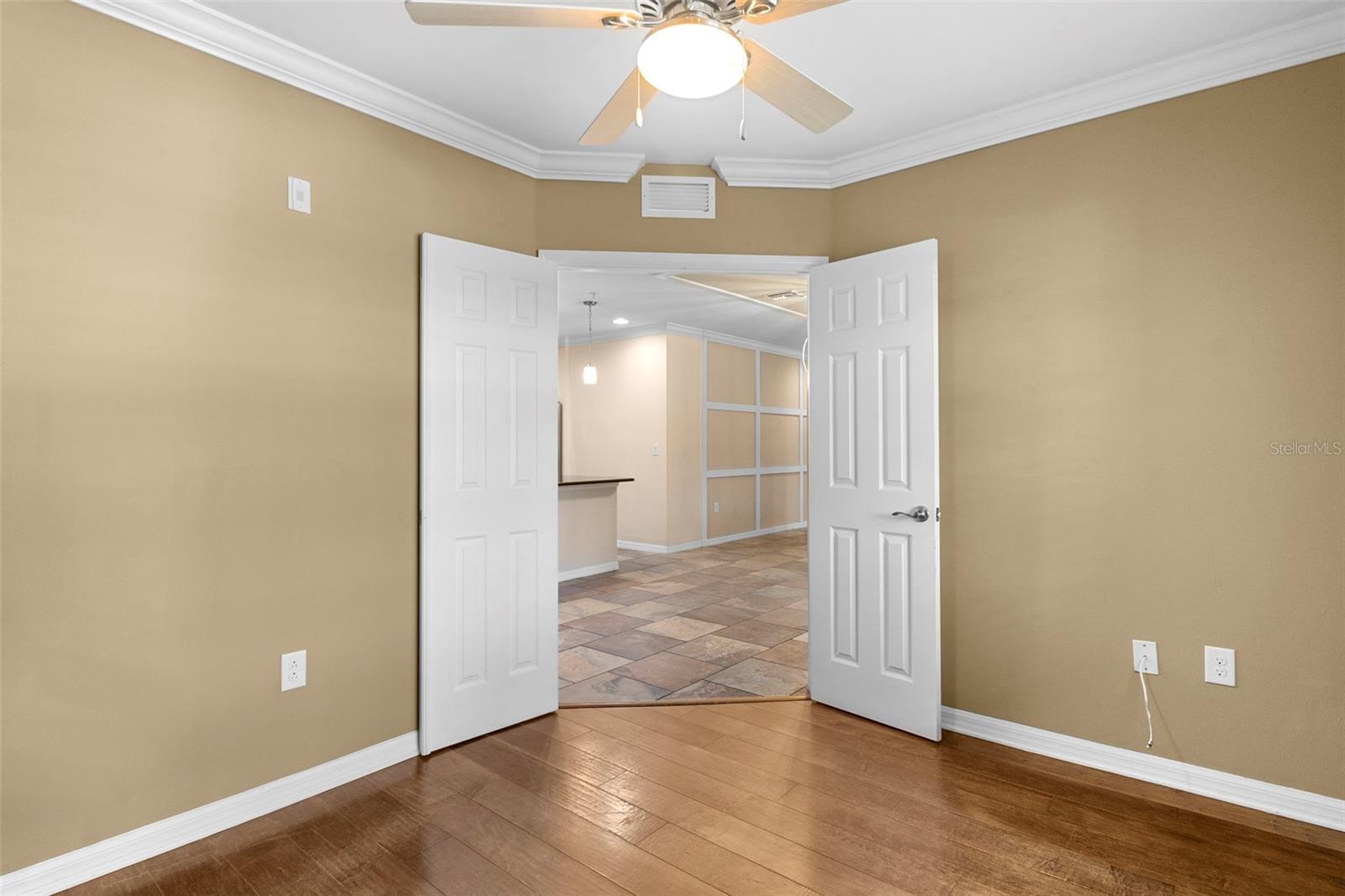 89 NAVIGATION CIR — photo 14