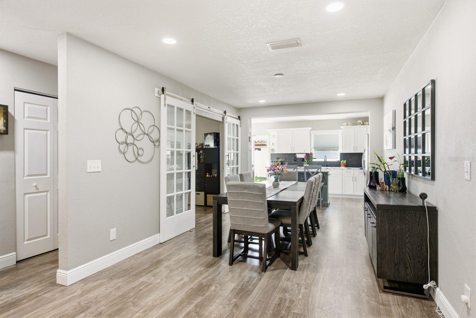 3926 W CASS ST — photo 16