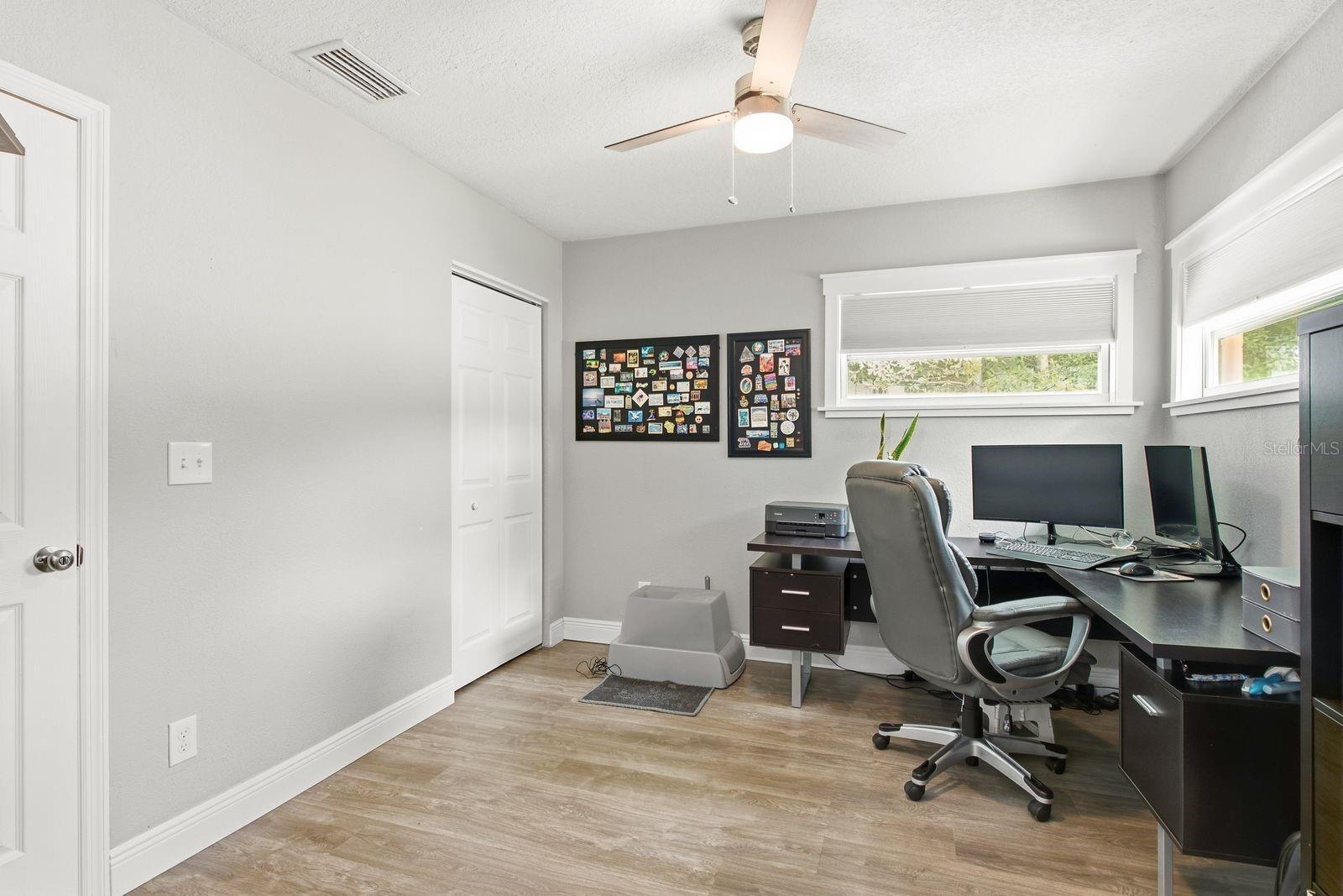 3926 W CASS ST — photo 26