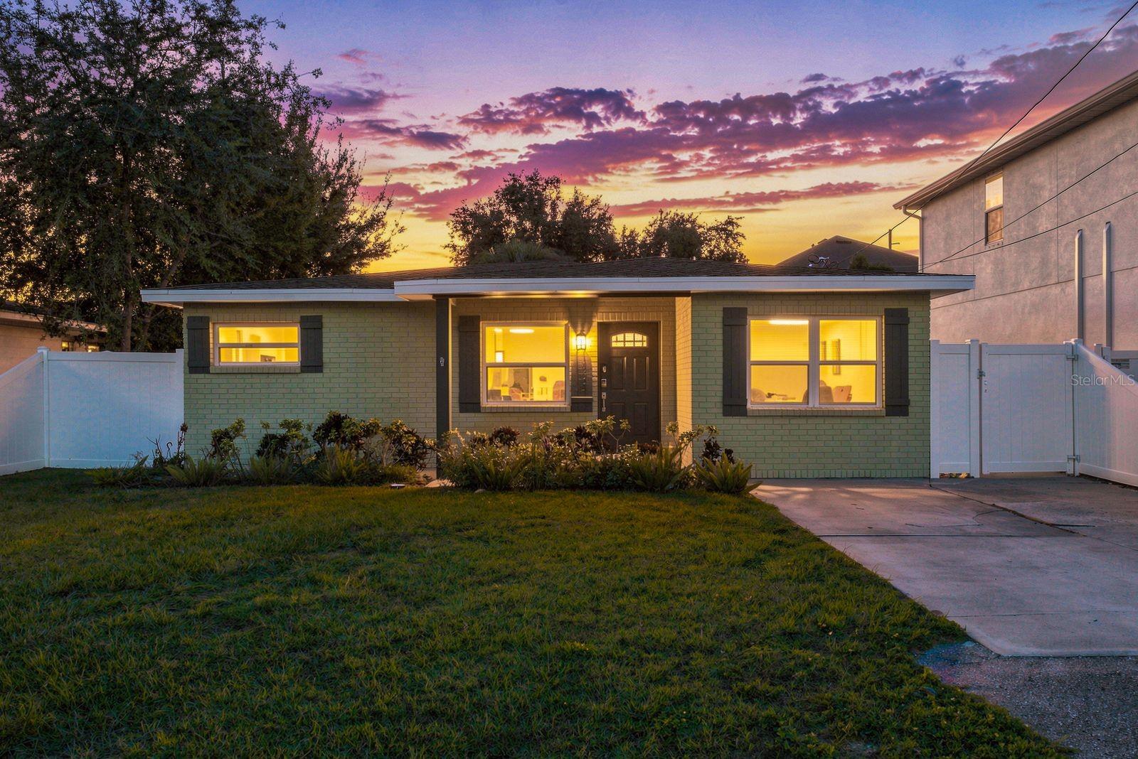 3926 W CASS ST — photo 37