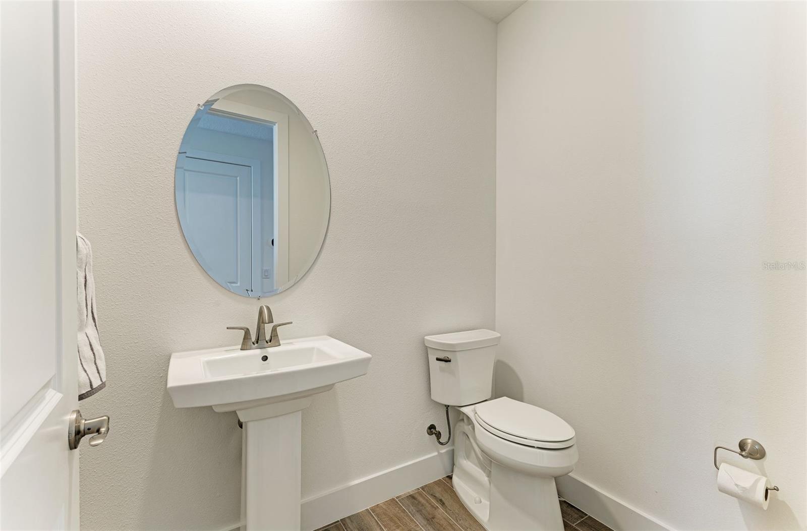 18530 MIDSUMMER PL — photo 35