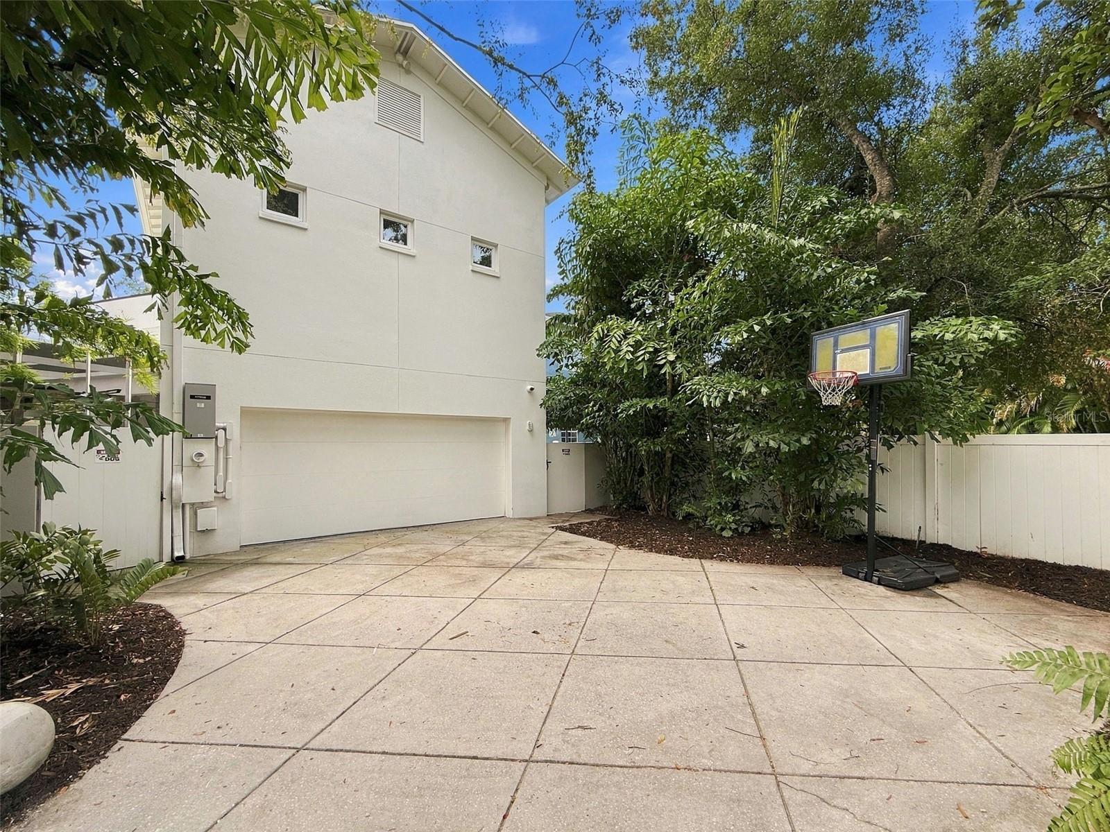 2703 W PRICE AVE — photo 75