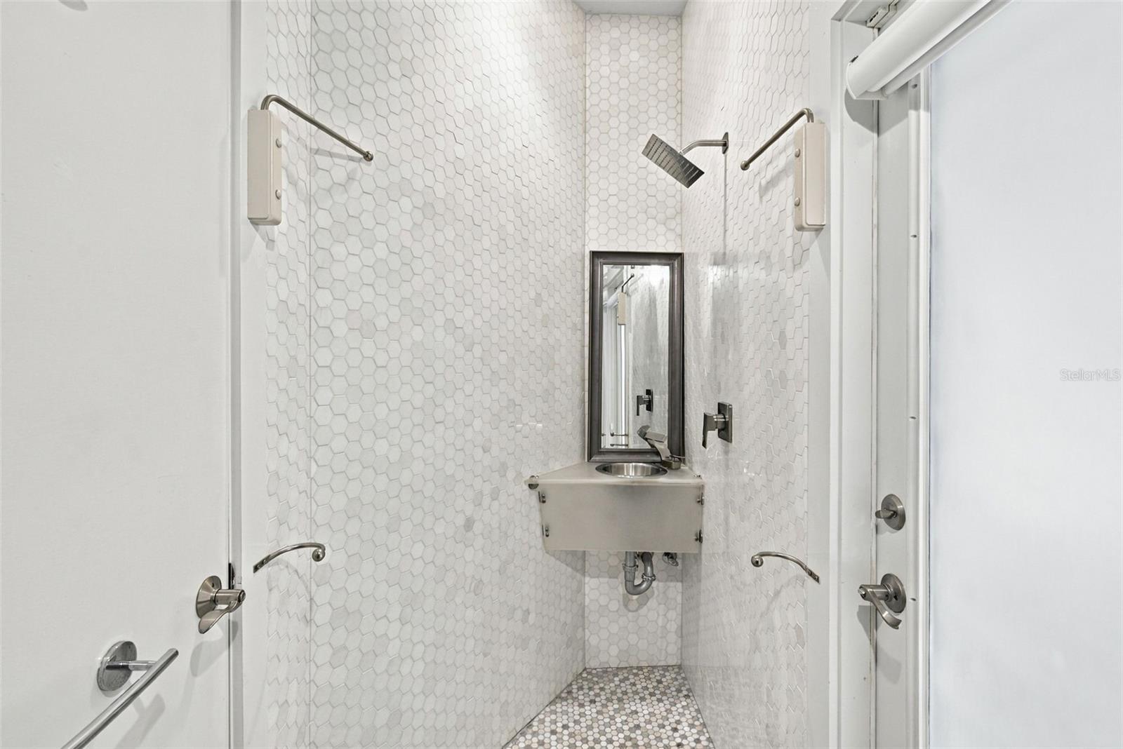 2703 W PRICE AVE — photo 27