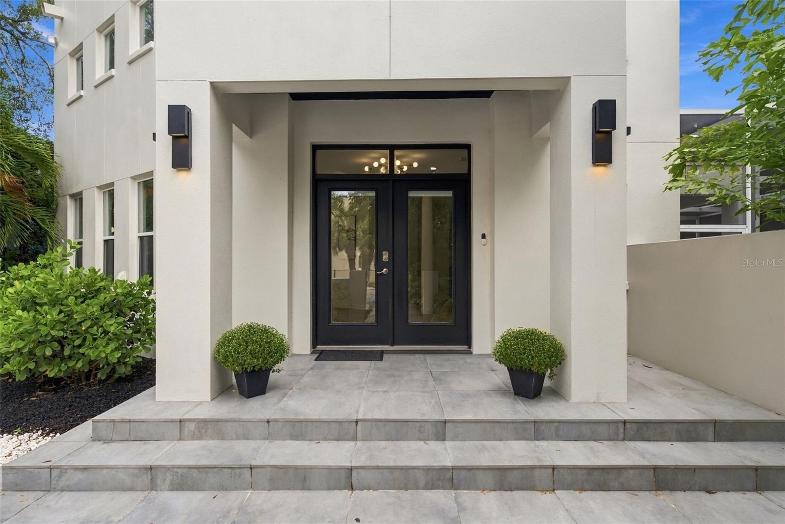 2703 W PRICE AVE — photo 4