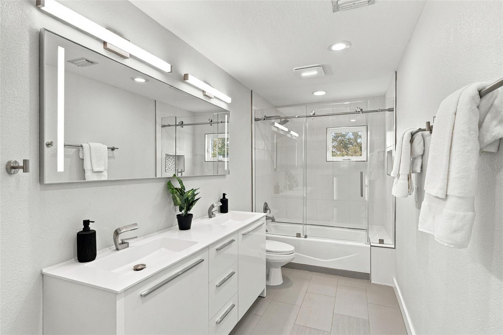 2703 W PRICE AVE — photo 52