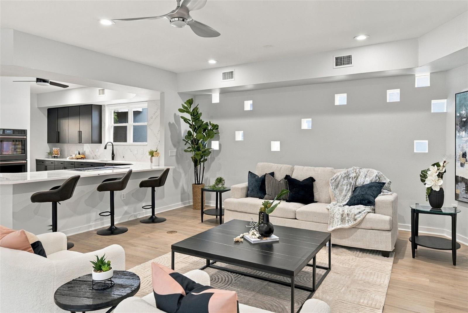 2703 W PRICE AVE — photo 10