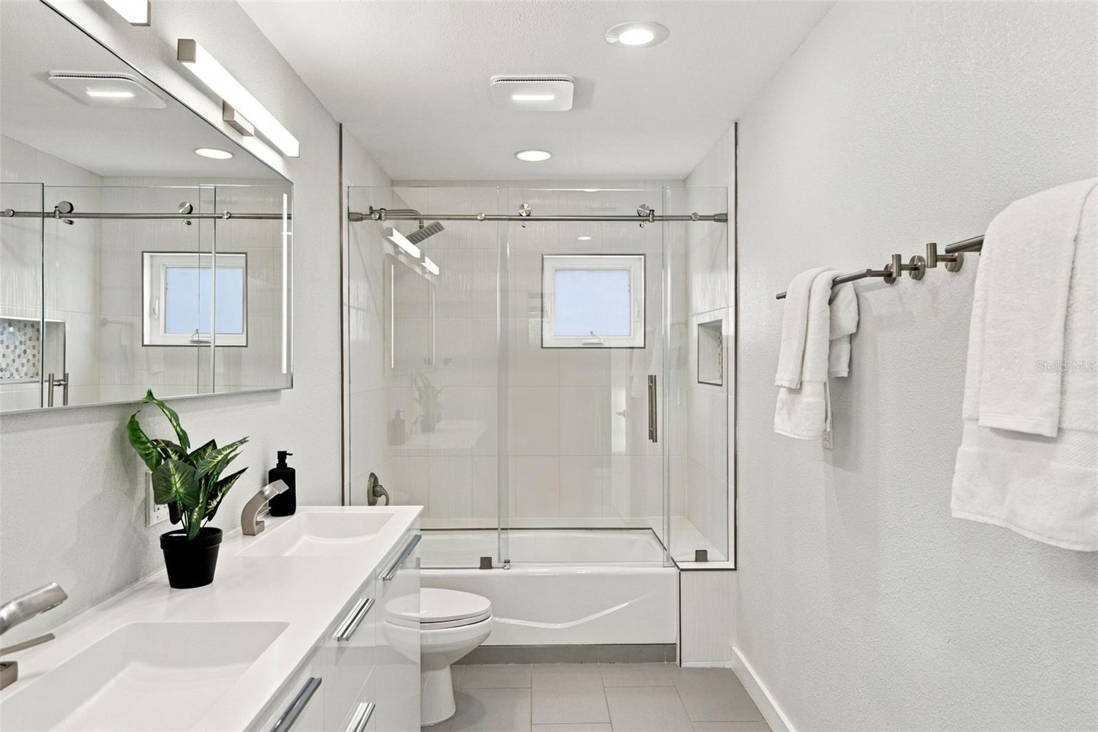 2703 W PRICE AVE — photo 53