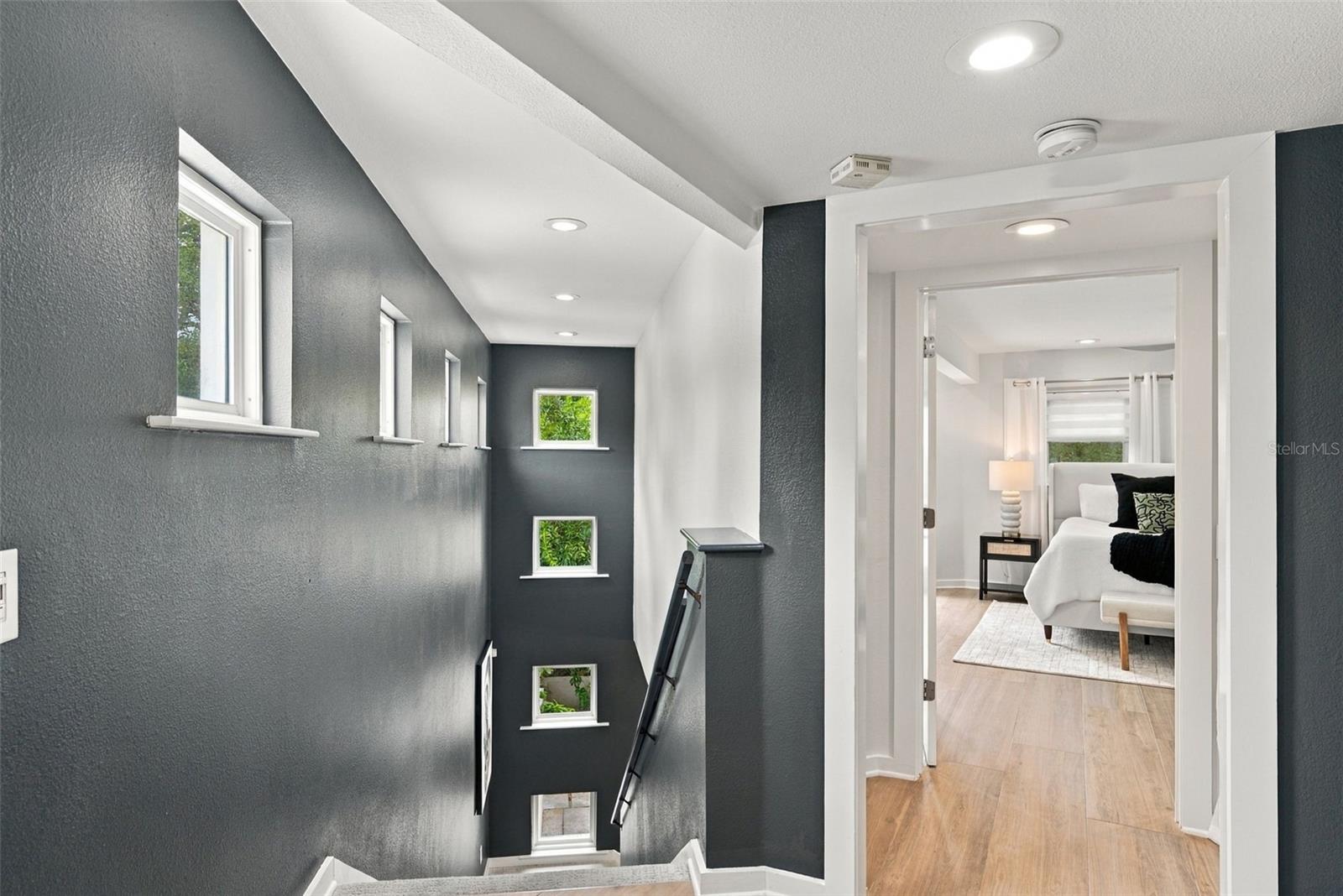 2703 W PRICE AVE — photo 30