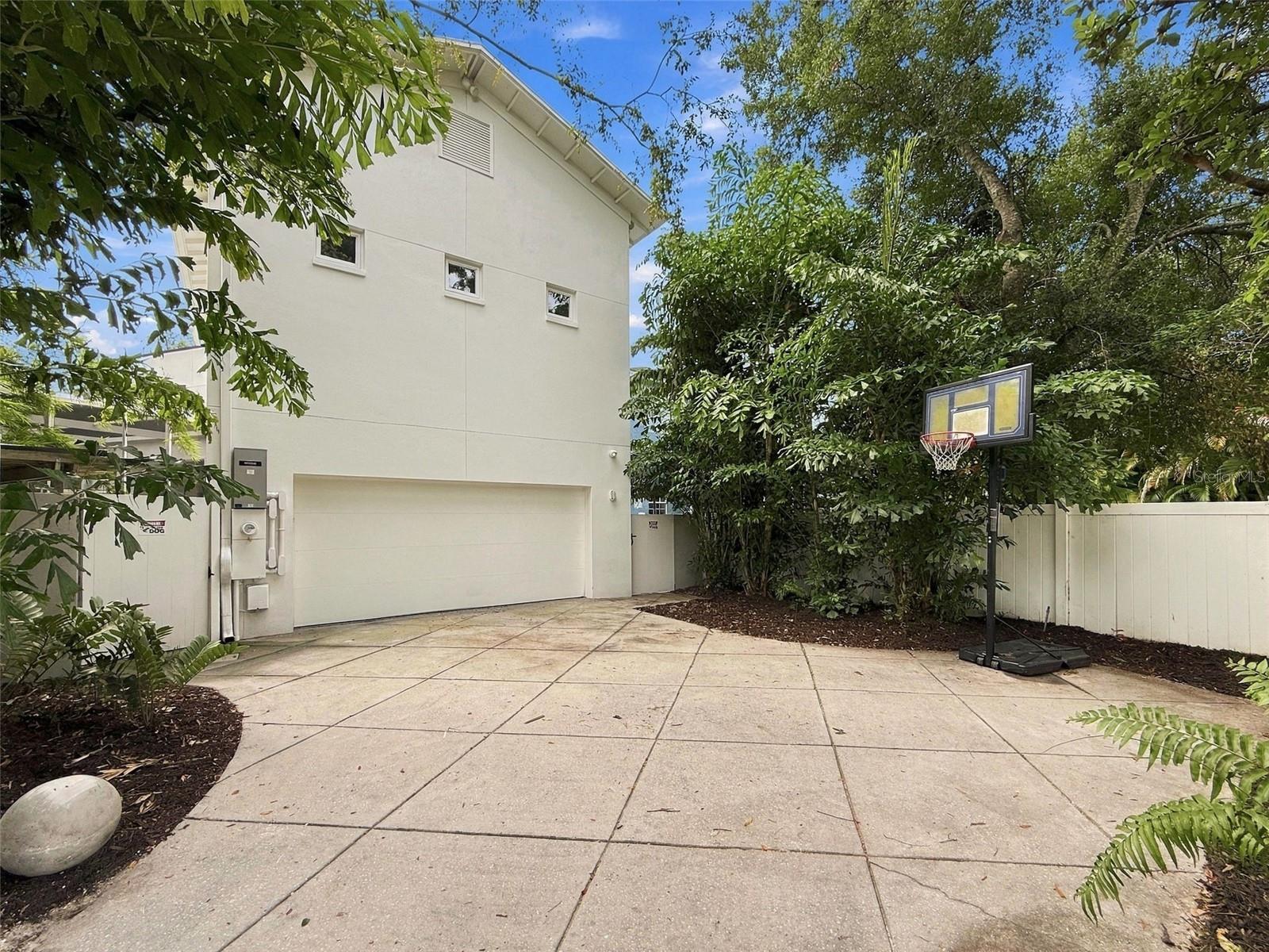 2703 W PRICE AVE — photo 74