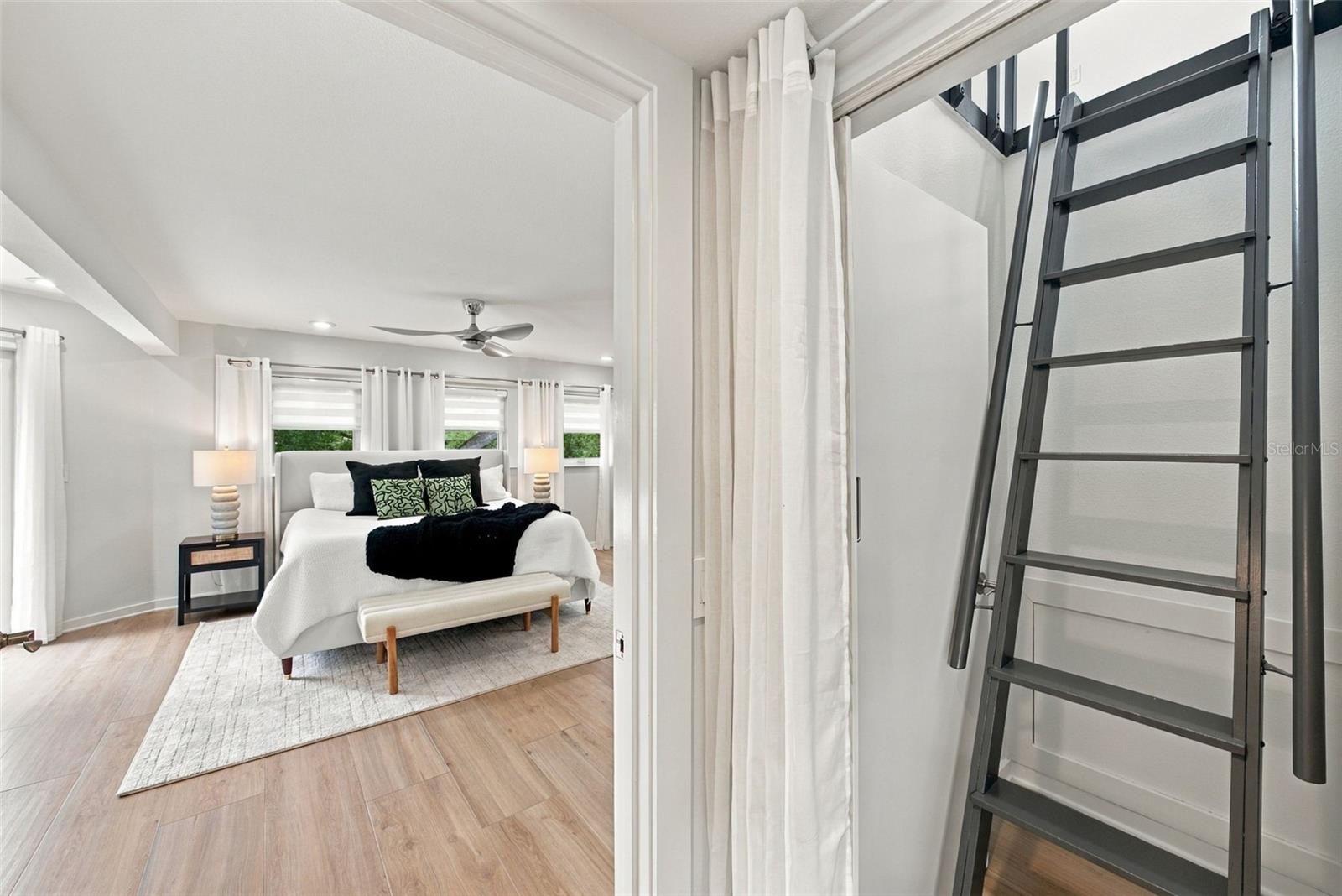 2703 W PRICE AVE — photo 32