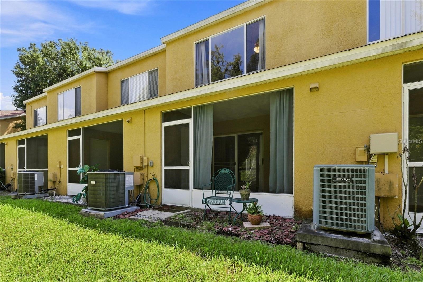 1339 COSTA MESA DR — photo 23