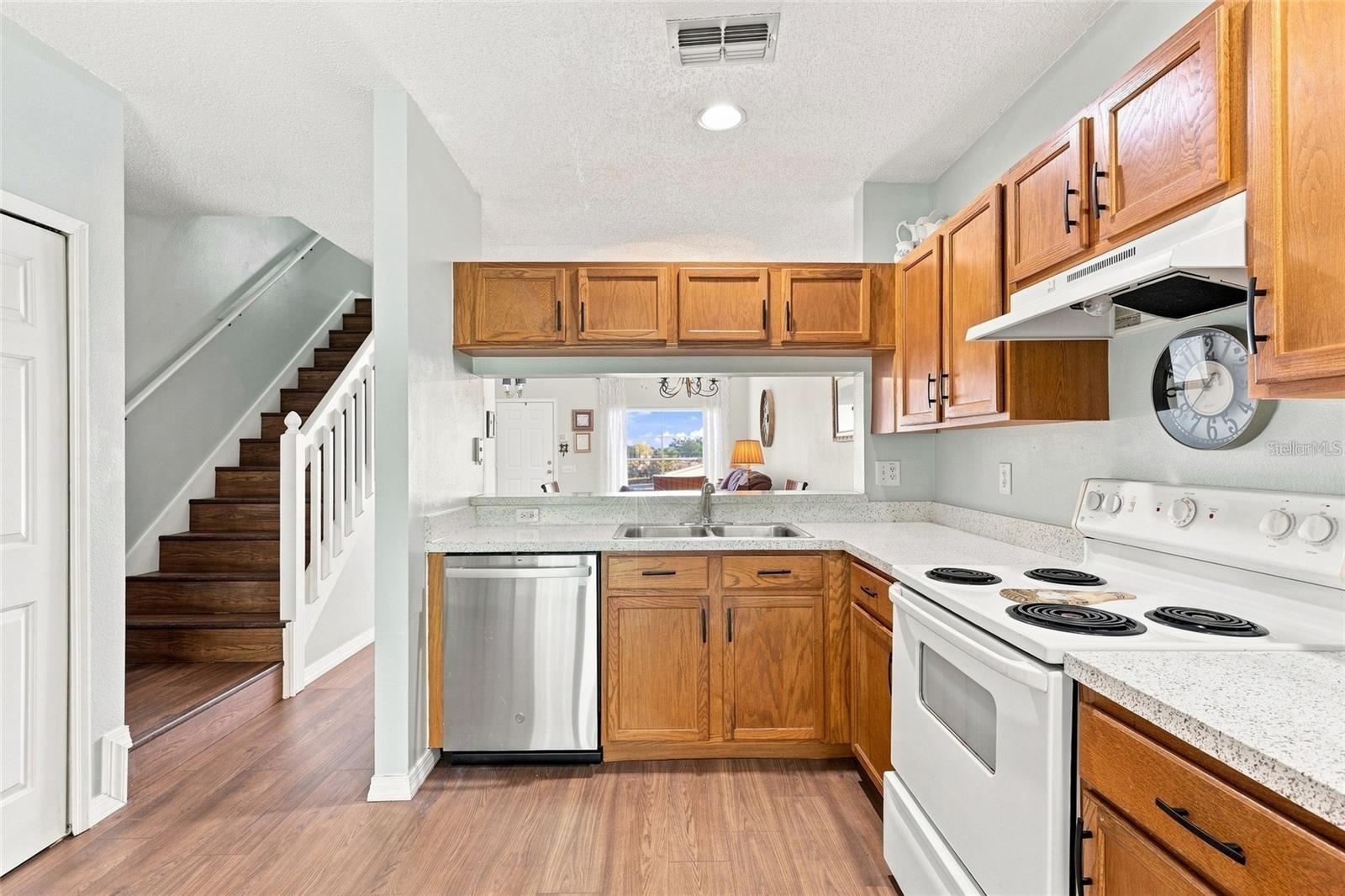 1339 COSTA MESA DR — photo 12