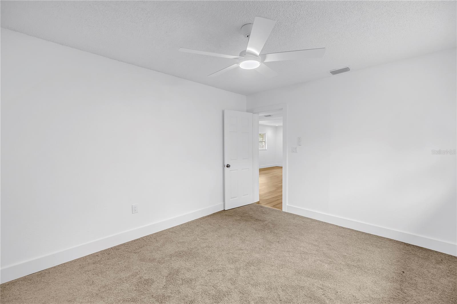 1306 E NEW ORLEANS AVE — photo 30