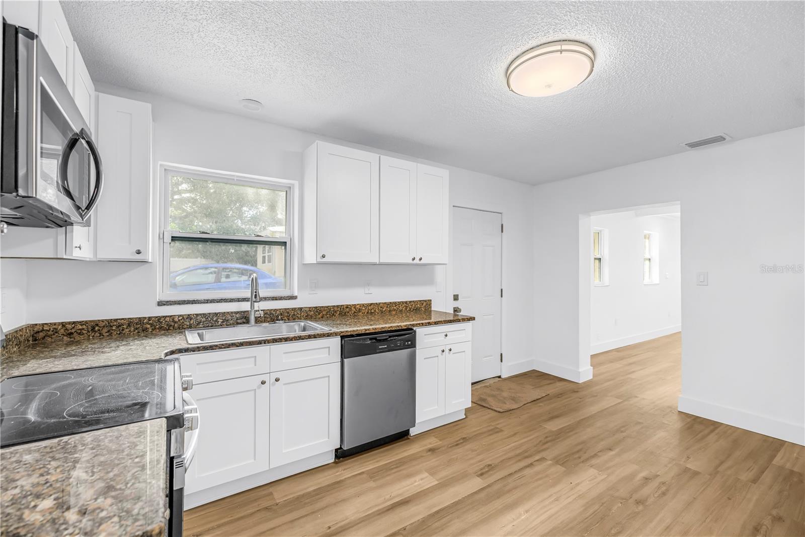 1306 E NEW ORLEANS AVE — photo 25