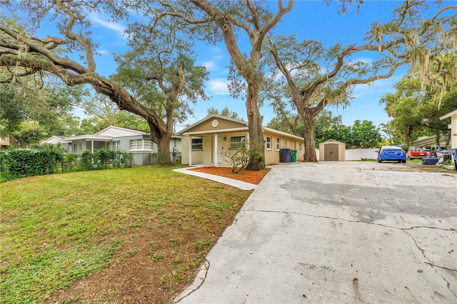 1306 E NEW ORLEANS AVE — photo 3