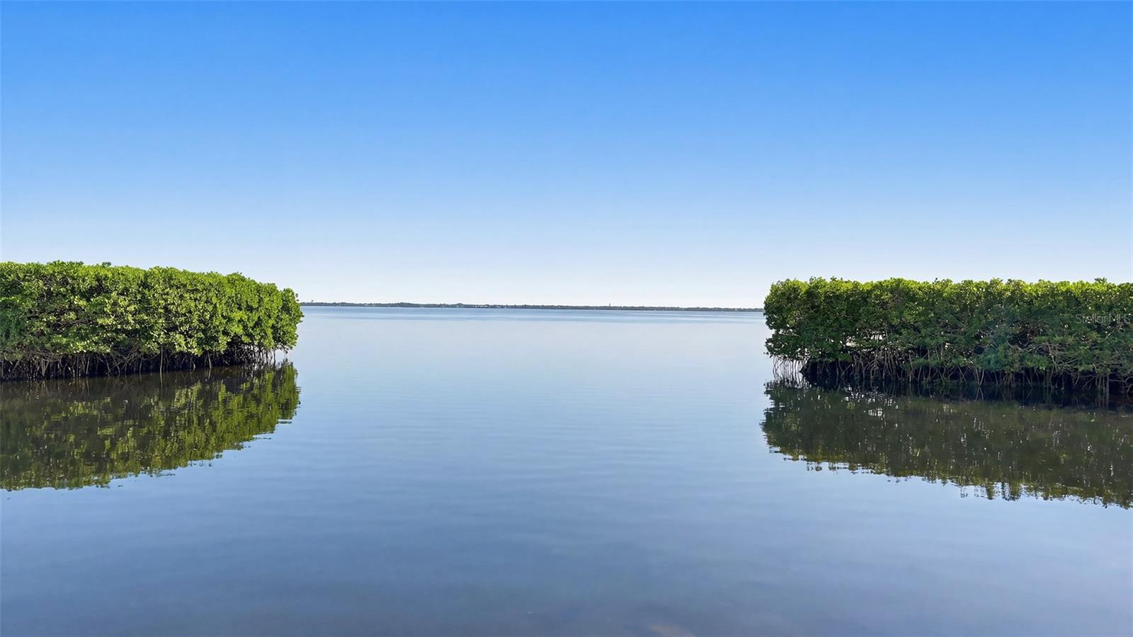 560 HARBOR POINT RD — photo 56