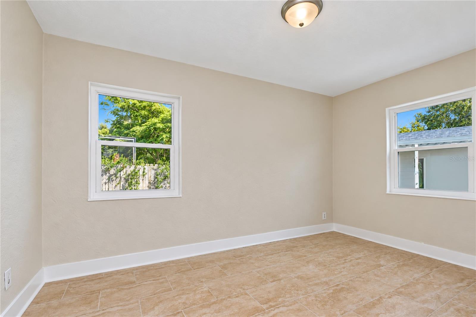 4117 BAY ST NE — photo 22