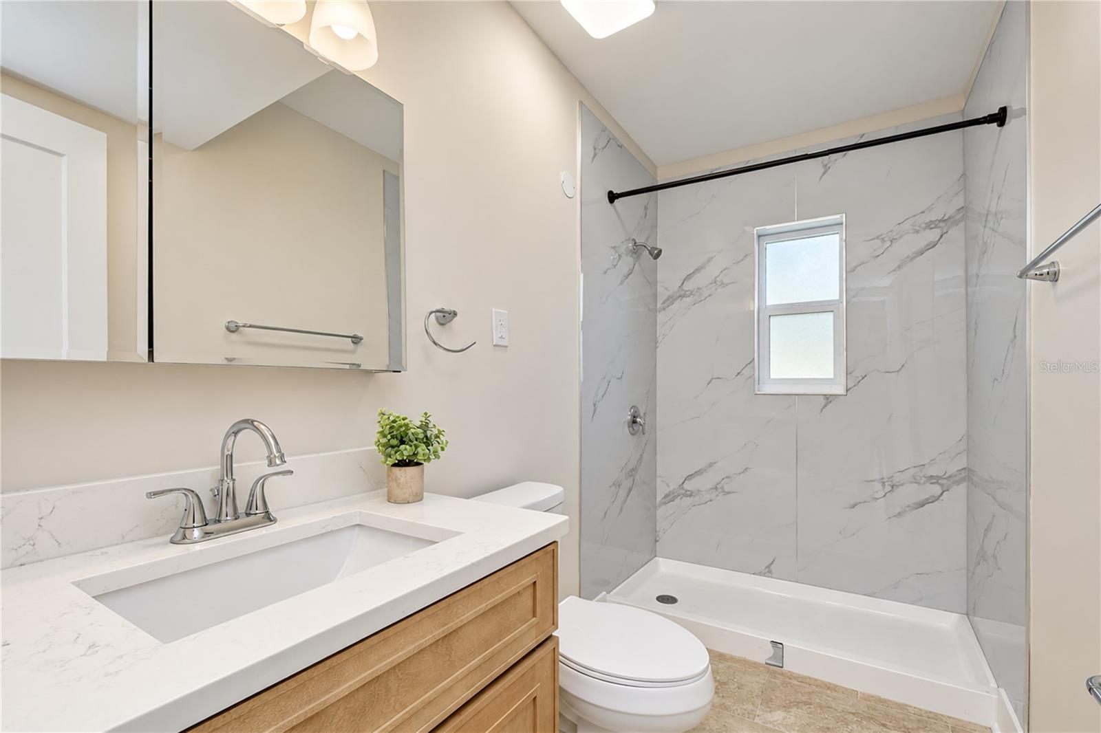 4117 BAY ST NE — photo 16
