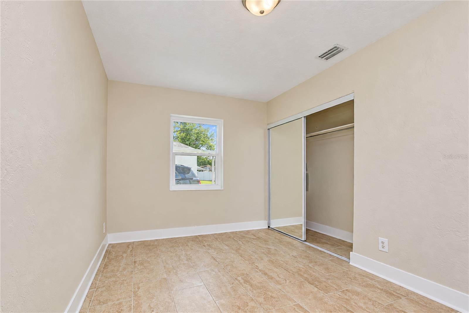 4117 BAY ST NE — photo 23