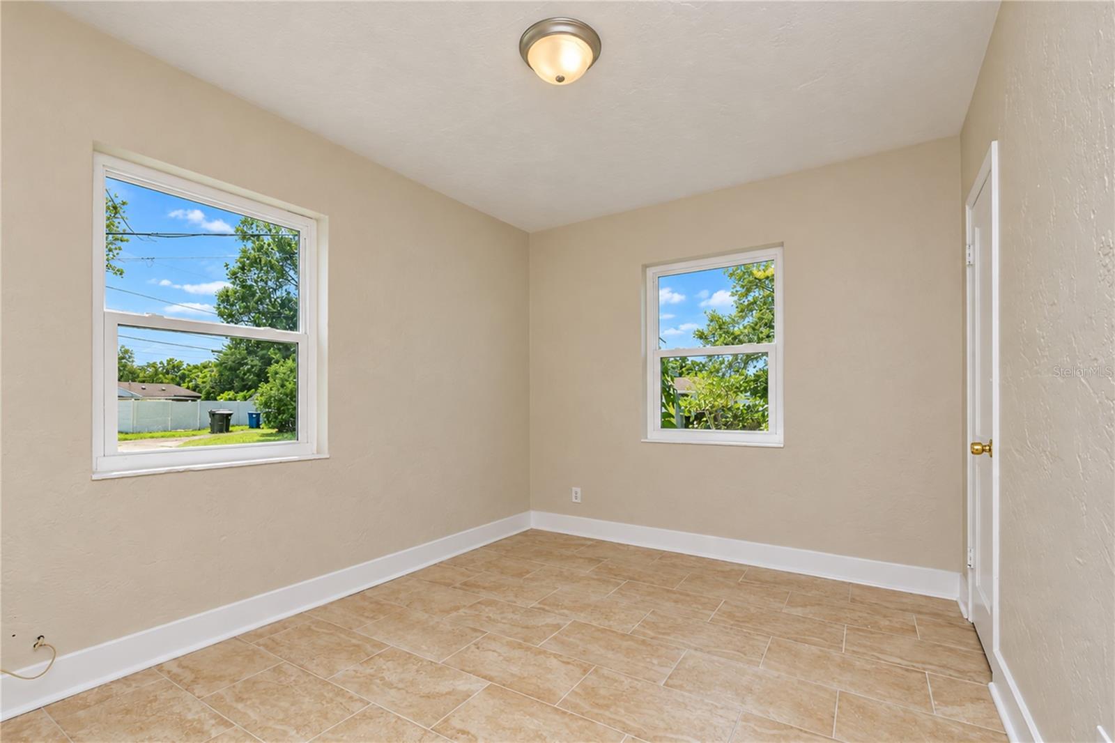 4117 BAY ST NE — photo 19