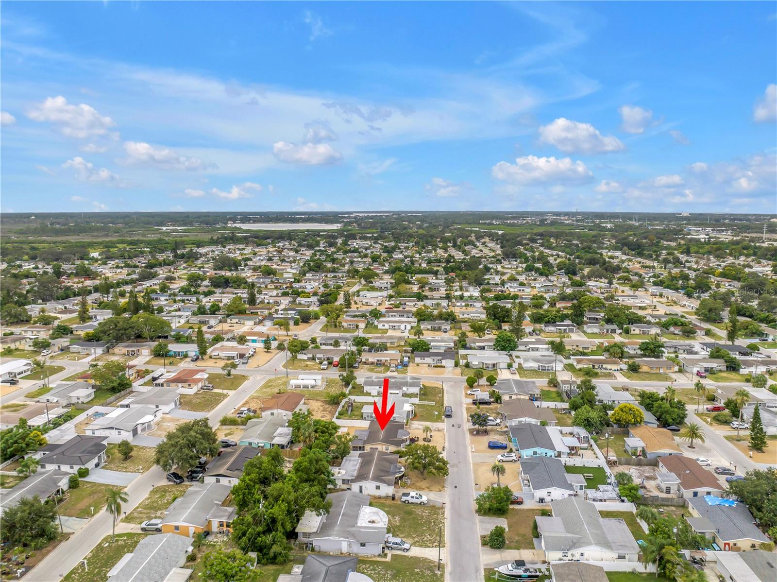 1516 DERRICK ST — photo 44