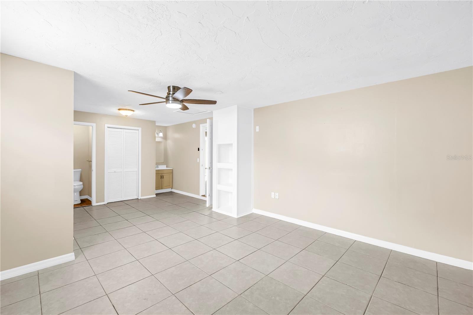1516 DERRICK ST — photo 18