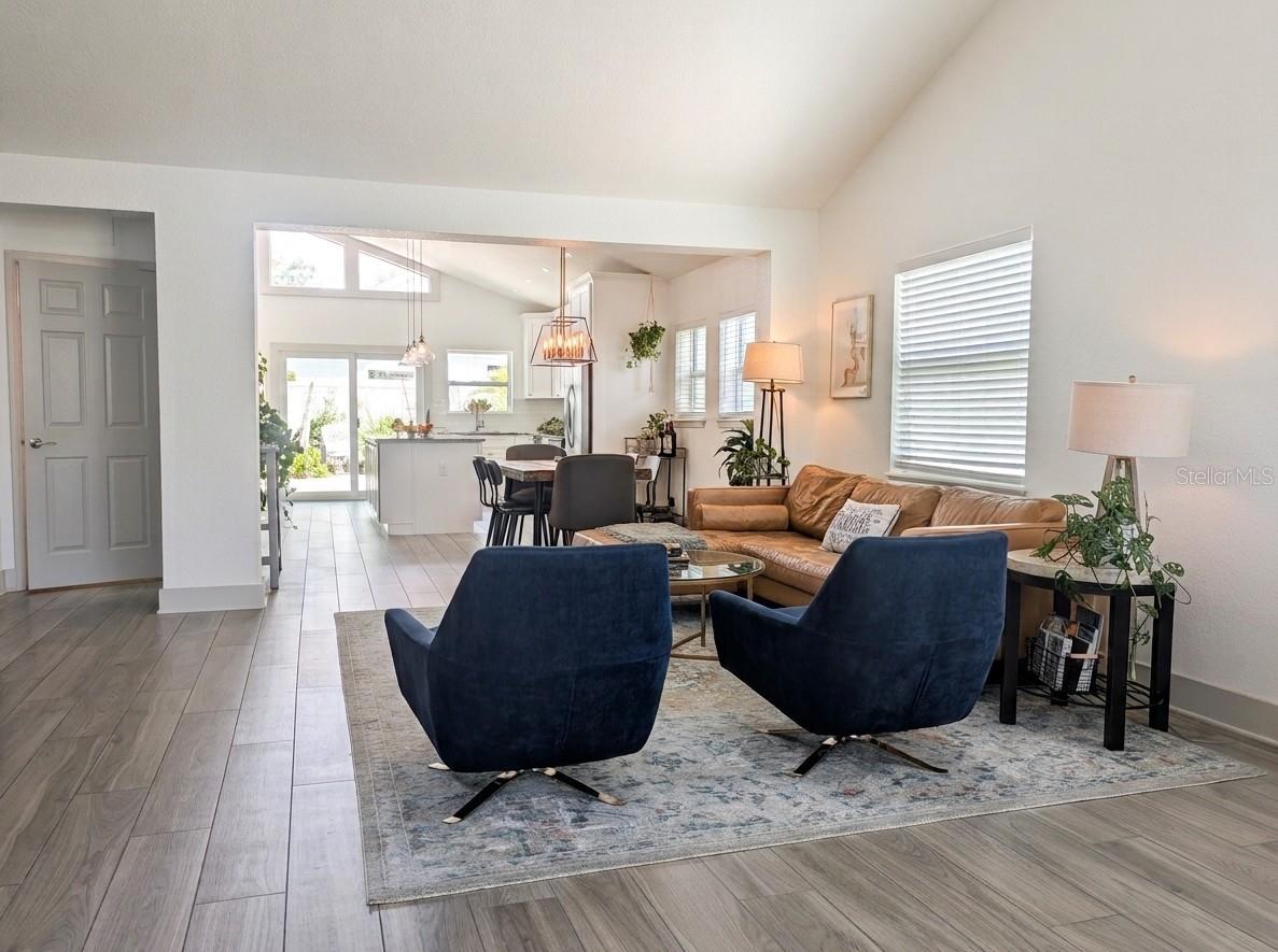 3509 W ROGERS AVE — photo 5