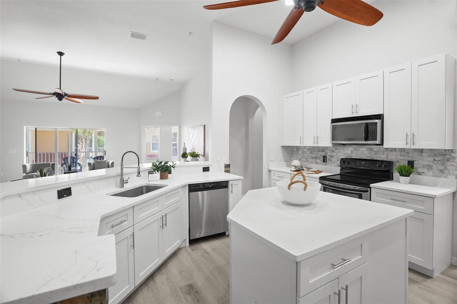21019 SUNPOINT WAY ##201 — photo 5