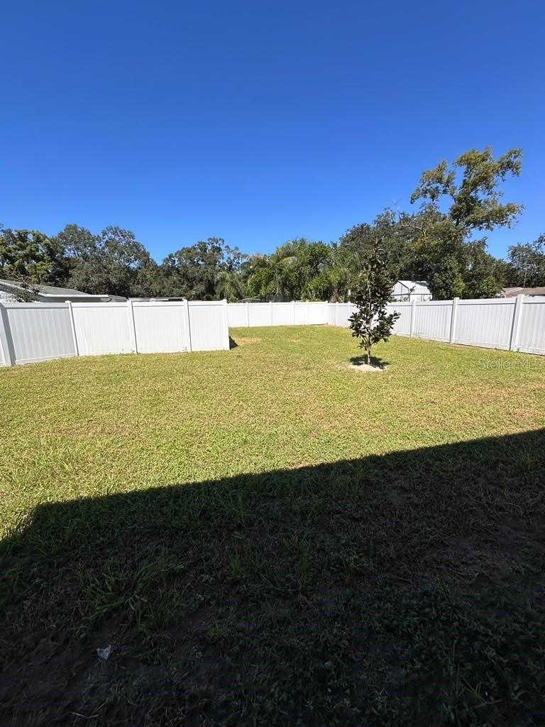 707 W COUNTRY CLUB DR — photo 34
