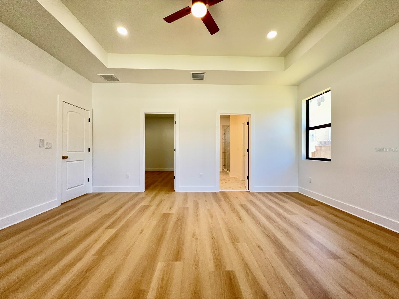 707 W COUNTRY CLUB DR — photo 15