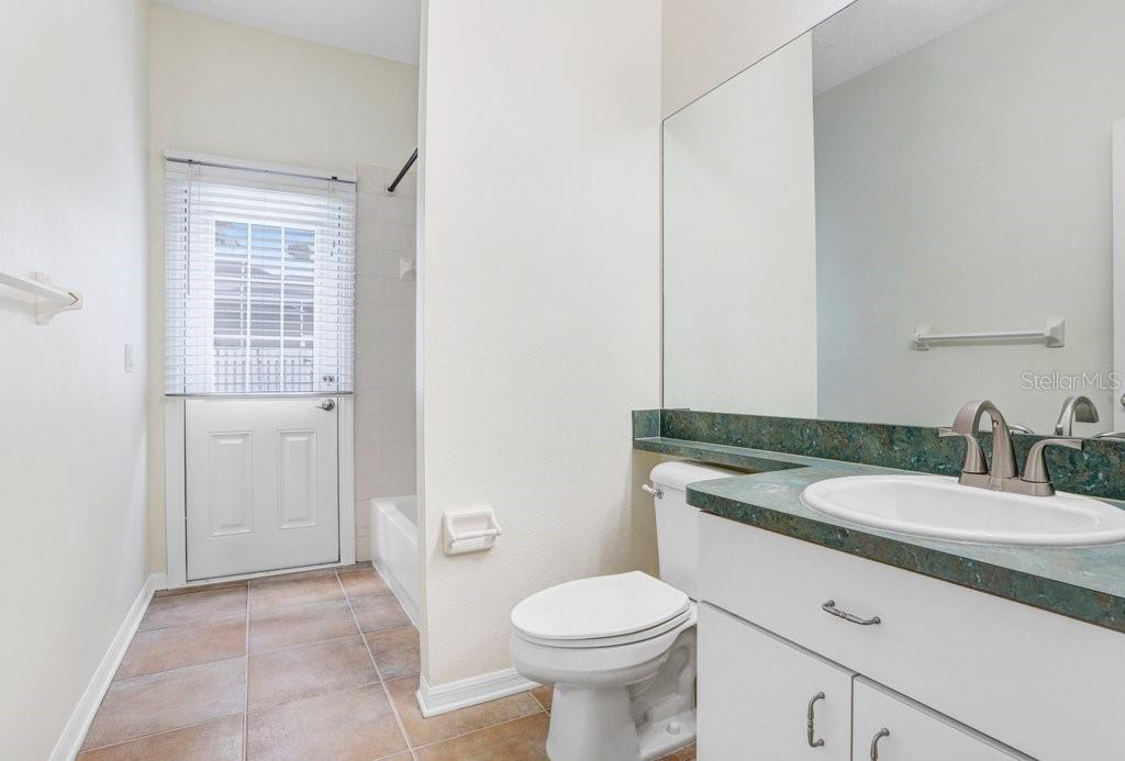 10227 QUAILS LANDING AVE — photo 29