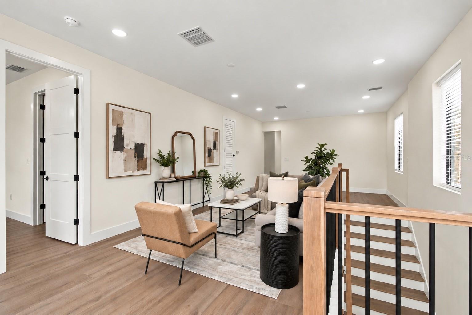 6401 S RICHARD AVE — photo 40