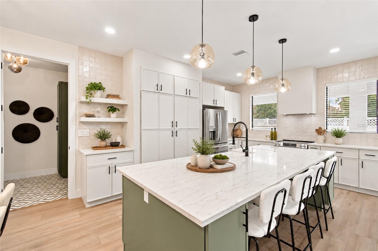 6401 S RICHARD AVE — photo 27