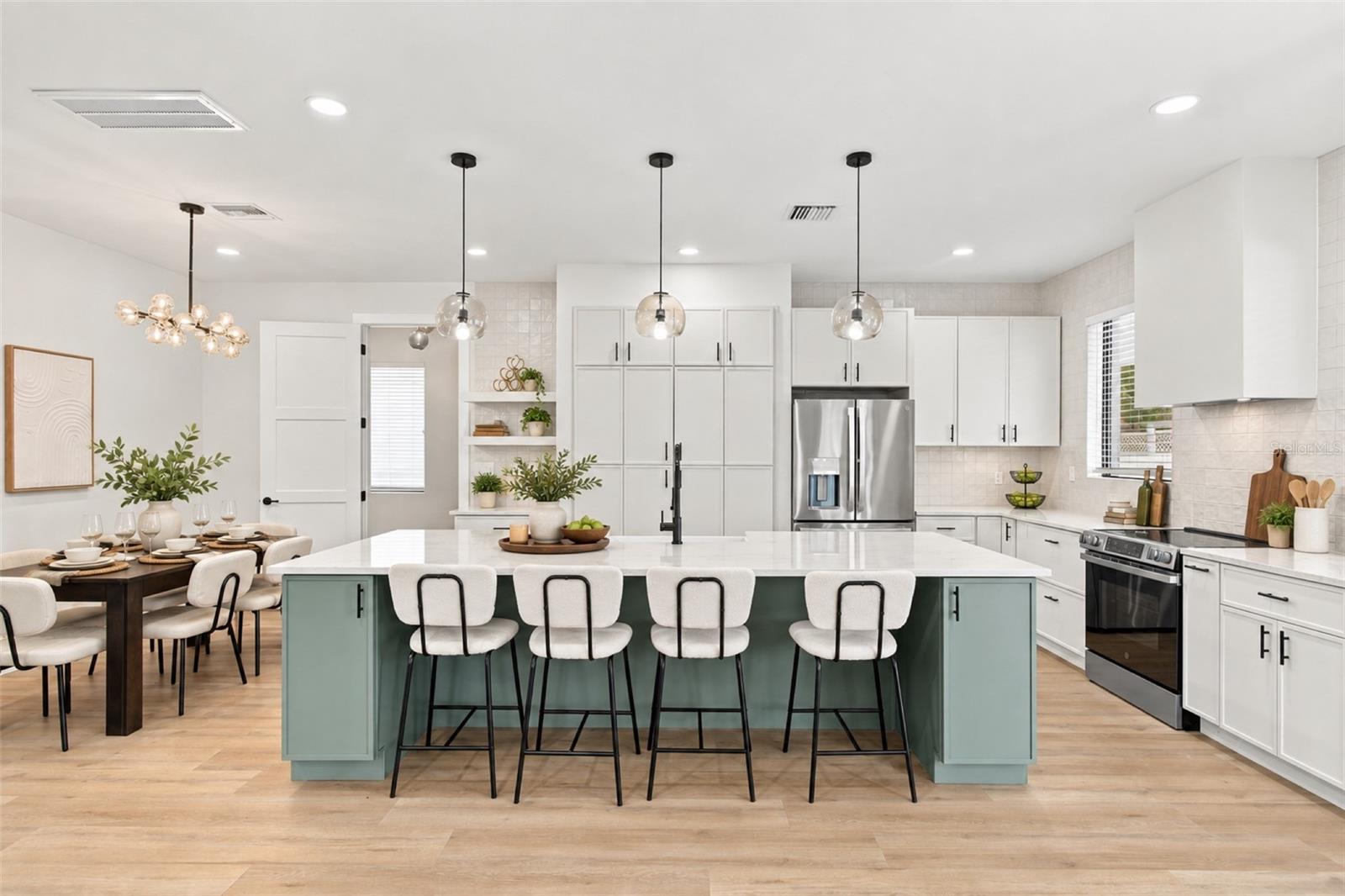 6401 S RICHARD AVE — photo 14